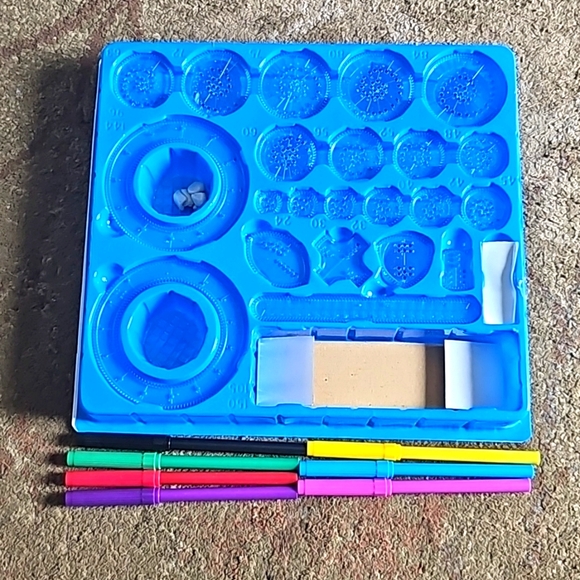 Spirograph Set - Picture 3 of 3